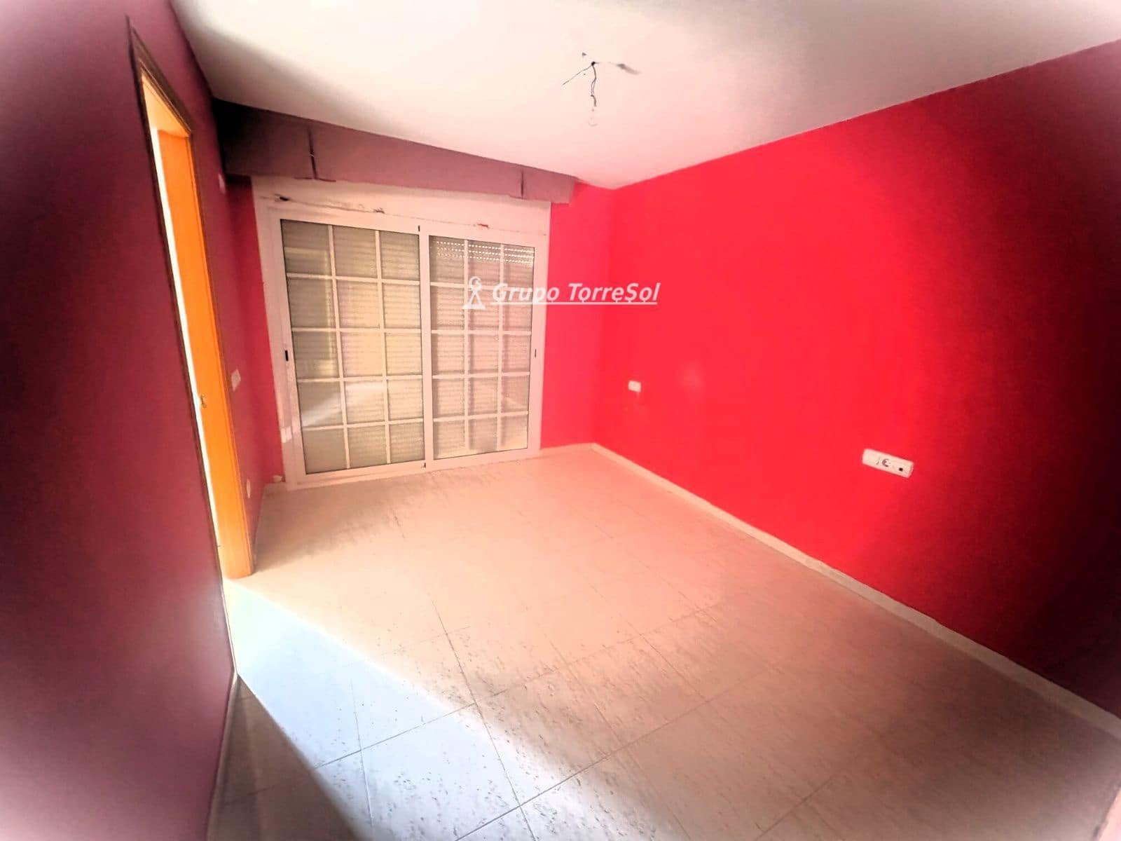 4 bedroom Townhouse for sale in Calafell with garage - € 371,000 (Ref: 9821370)