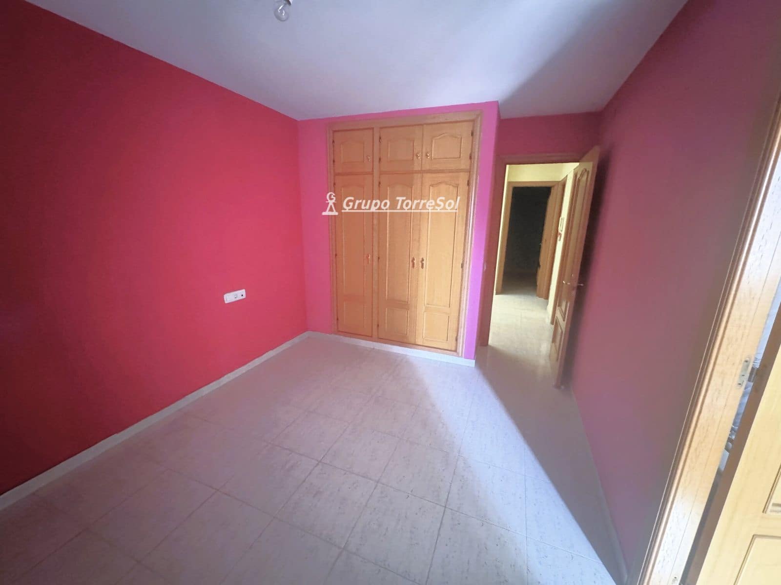 4 bedroom Townhouse for sale in Calafell with garage - € 371,000 (Ref: 9821370)