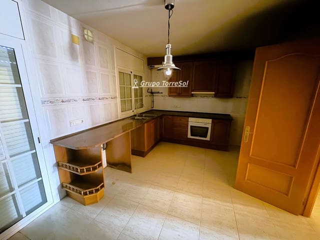 4 soverom Hus til salgs i Calafell med garasje - € 371 000 (Ref: 9821370)