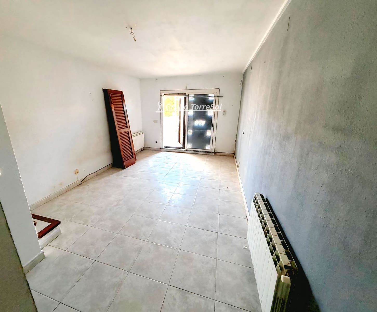 2 bedroom Townhouse for sale in Creixell with garage - € 180,000 (Ref: 9821371)