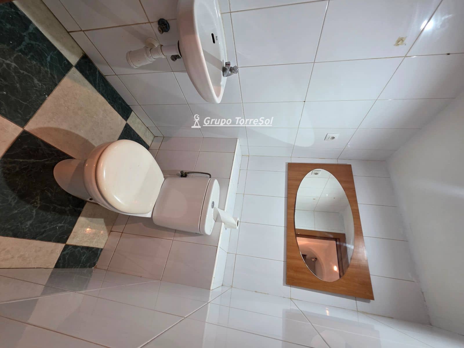 Commercial for sale in Tarragona city - € 480,000 (Ref: 9823188)