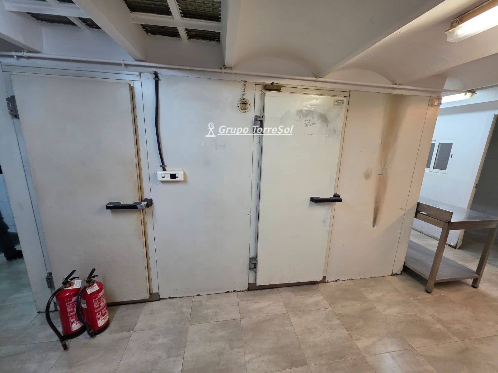Commercial for sale in Tarragona city - € 480,000 (Ref: 9823188)