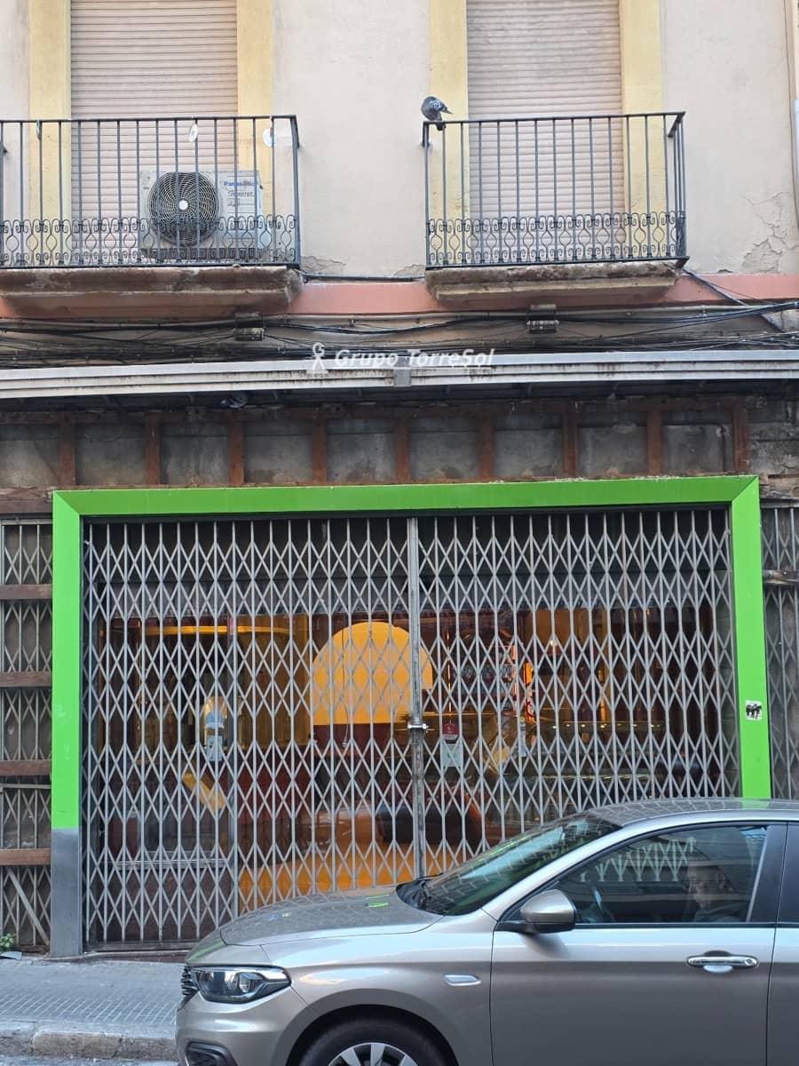 Commercial for sale in Tarragona city - € 480,000 (Ref: 9823188)
