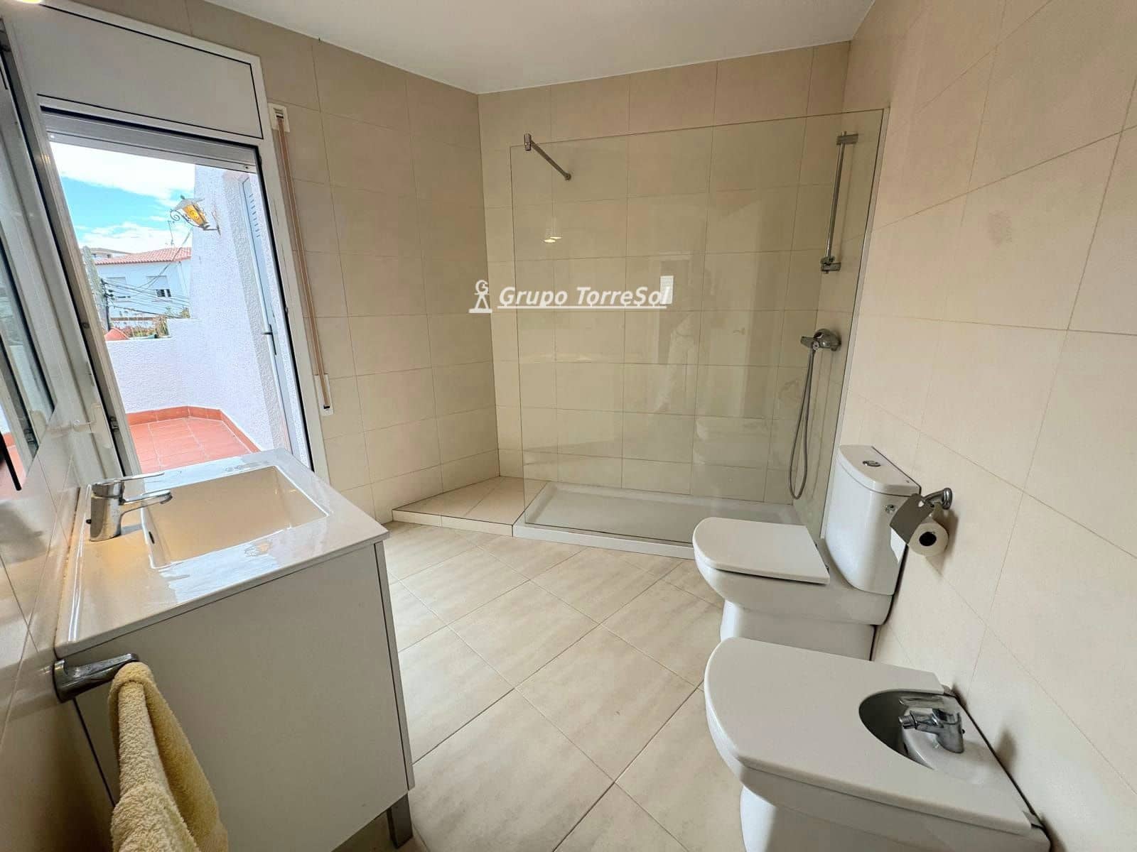3 bedroom Penthouse for sale in Torredembarra - € 235,000 (Ref: 9824139)
