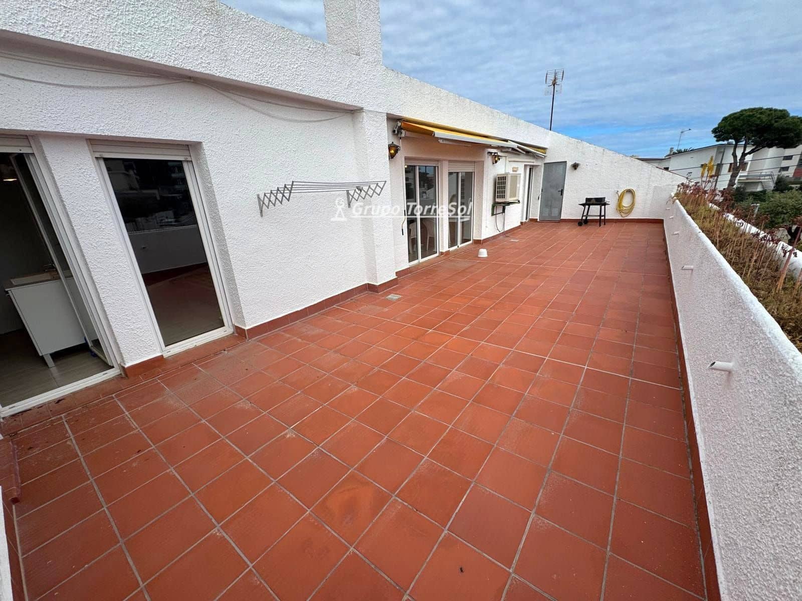 3 bedroom Penthouse for sale in Torredembarra - € 235,000 (Ref: 9824139)