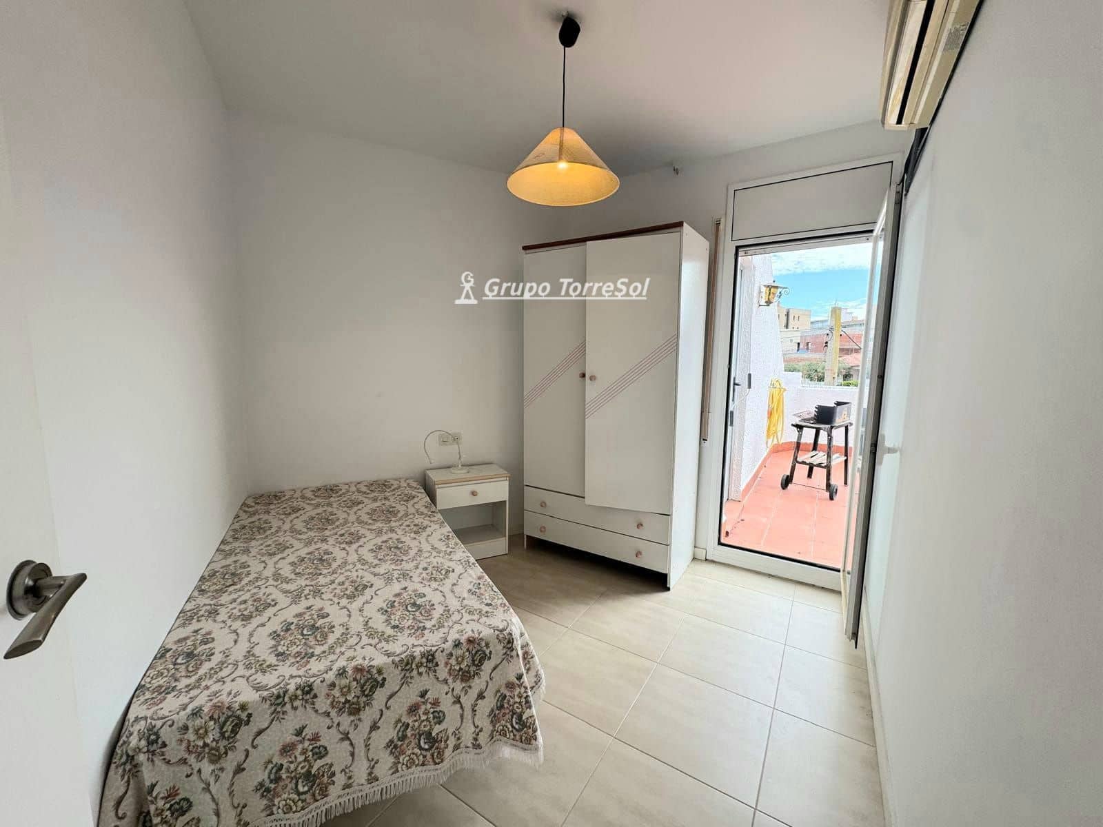 3 bedroom Penthouse for sale in Torredembarra - € 235,000 (Ref: 9824139)