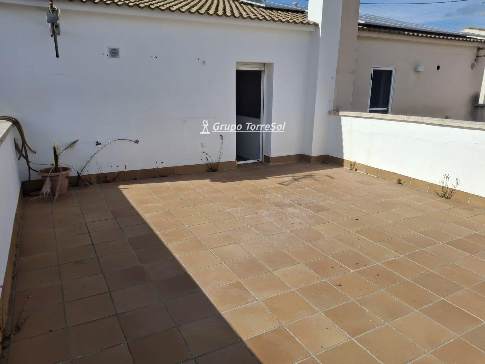 4 bedroom Townhouse for sale in Calafell with pool garage - € 316,000 (Ref: 9824266)