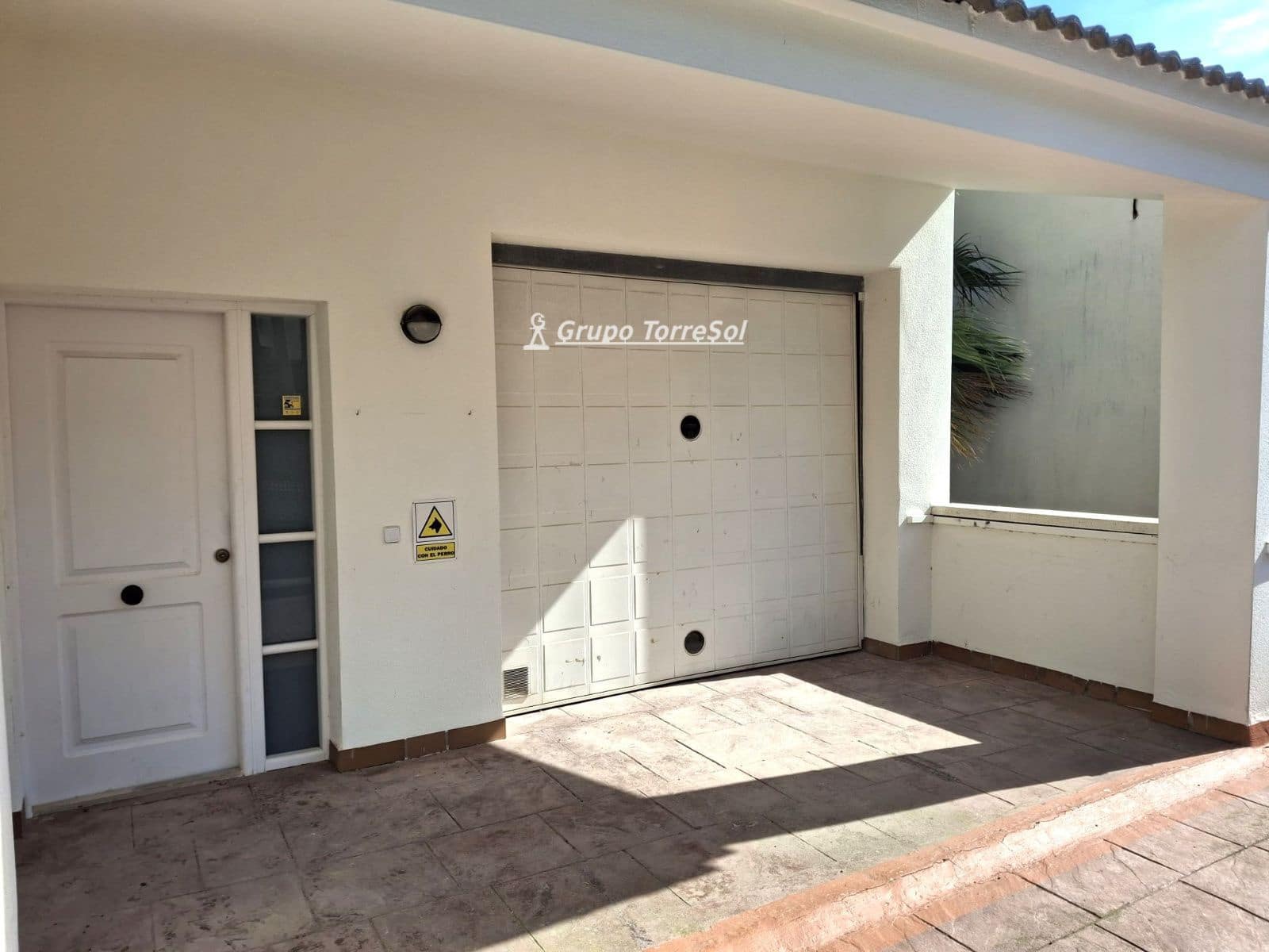4 bedroom Townhouse for sale in Calafell with pool garage - € 316,000 (Ref: 9824266)