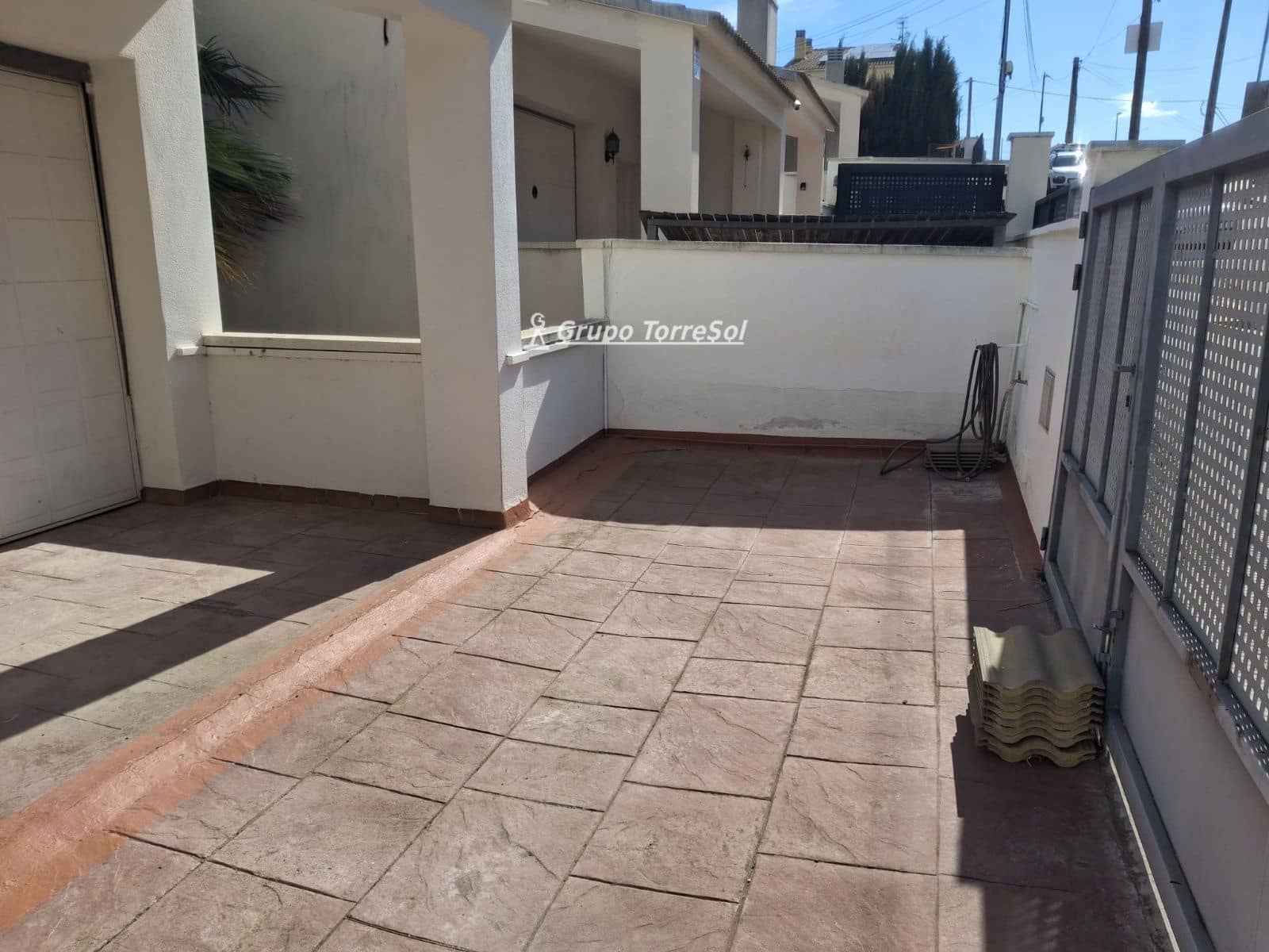 4 bedroom Townhouse for sale in Calafell with pool garage - € 316,000 (Ref: 9824266)