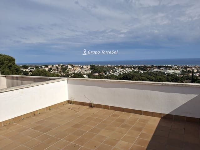 4 soveværelse Byhus til salg i Calafell med swimmingpool garage - € 316.000 (Ref: 9824266)