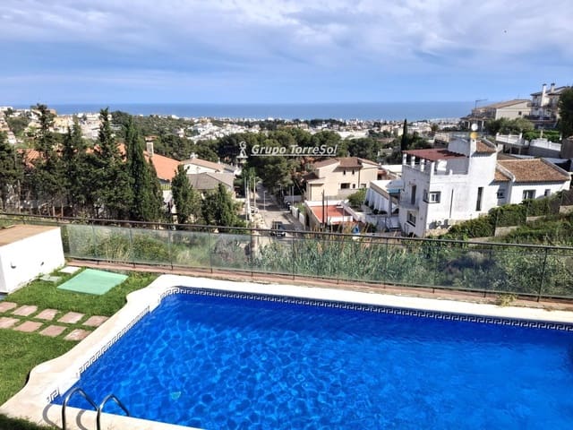 4 soveværelse Byhus til salg i Calafell med swimmingpool garage - € 316.000 (Ref: 9824266)