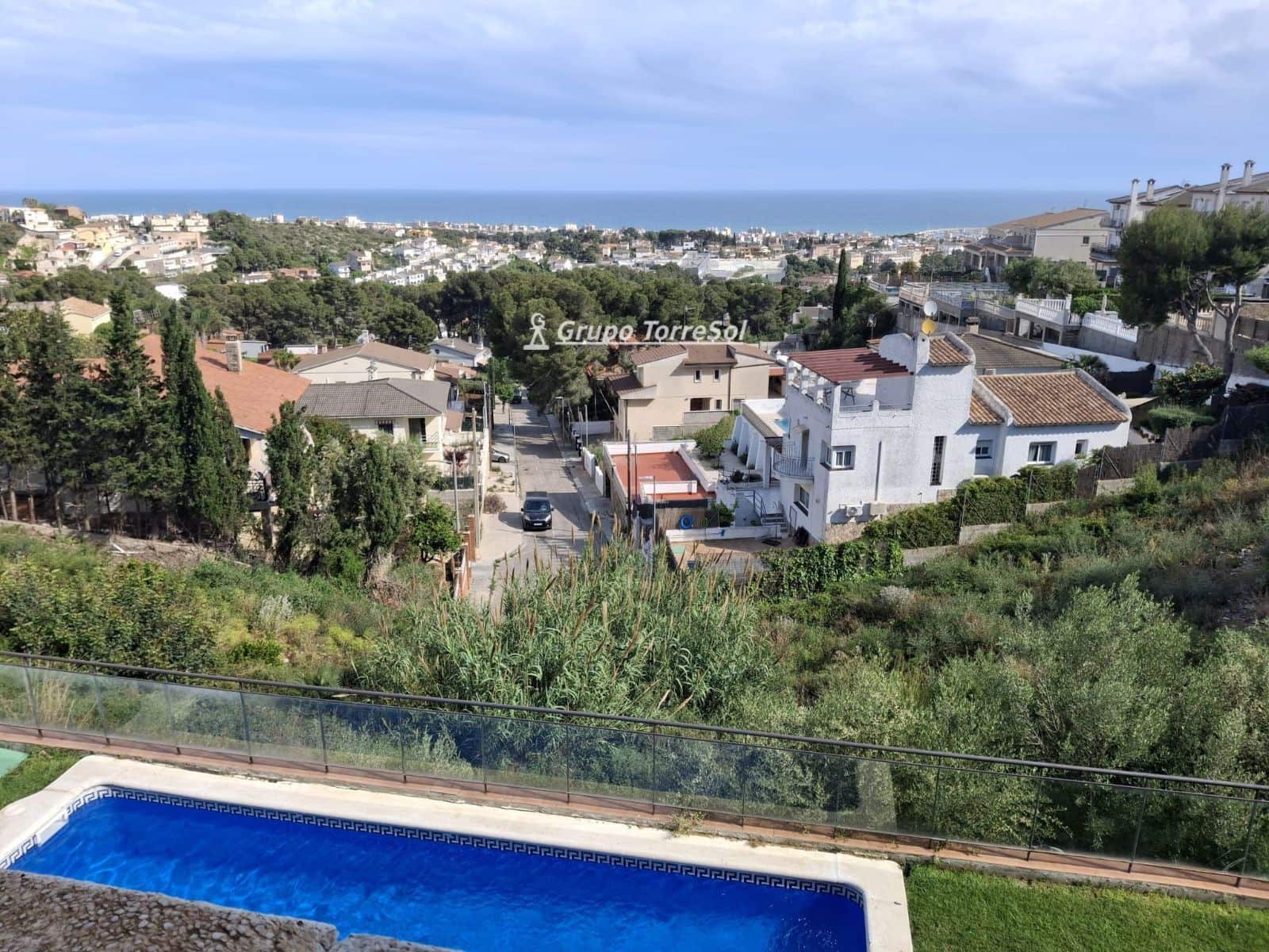 4 bedroom Townhouse for sale in Calafell with pool garage - € 316,000 (Ref: 9824266)