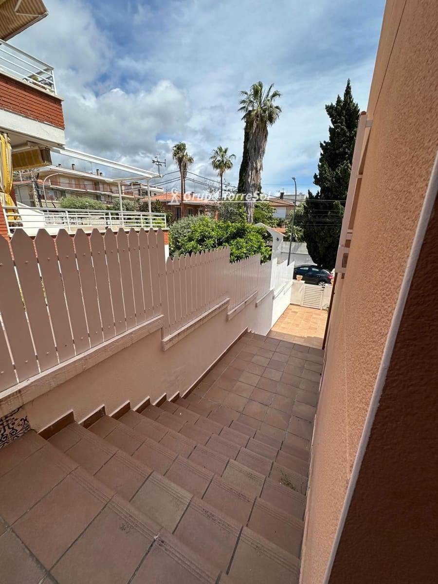 4 soveværelse Villa til salg i Segur de Calafell med garage - € 344.000 (Ref: 9829566)