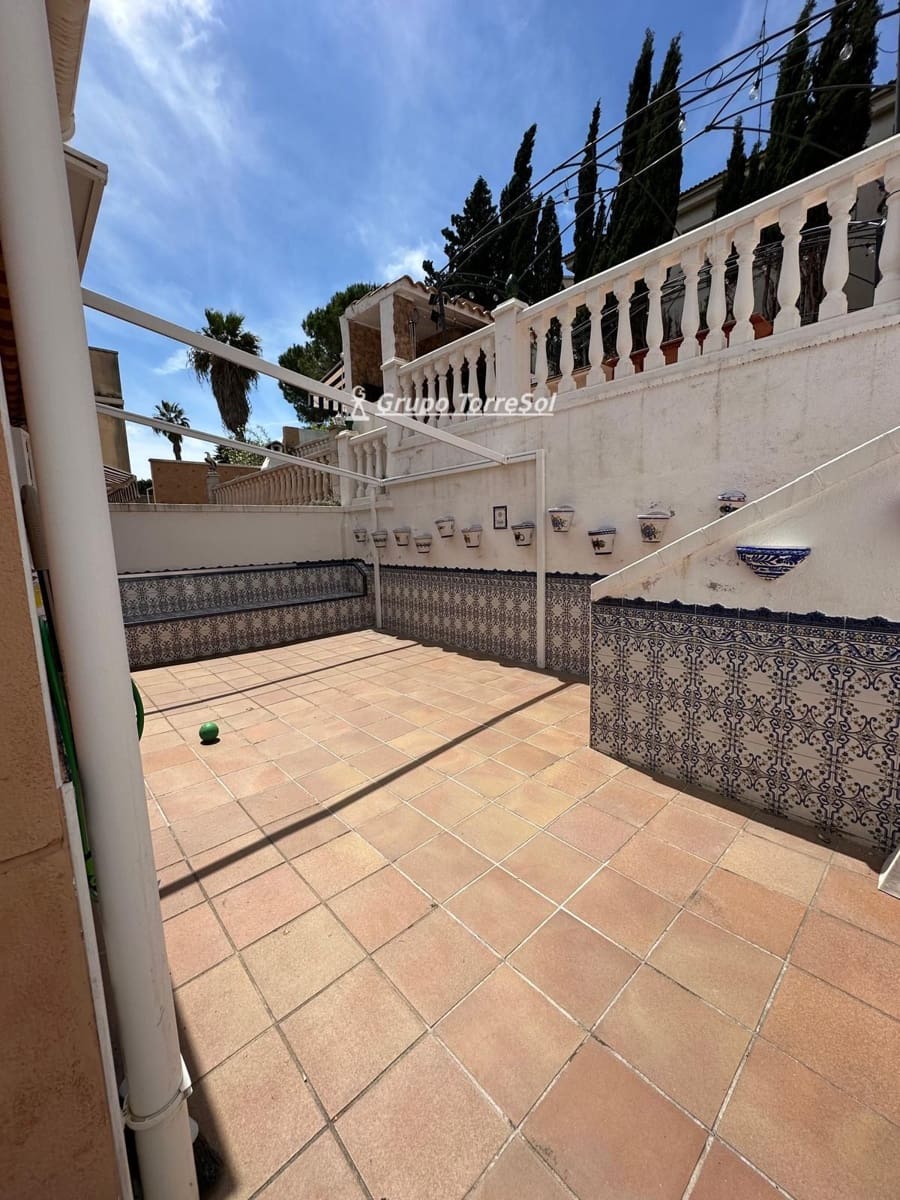 4 soveværelse Villa til salg i Segur de Calafell med garage - € 344.000 (Ref: 9829566)