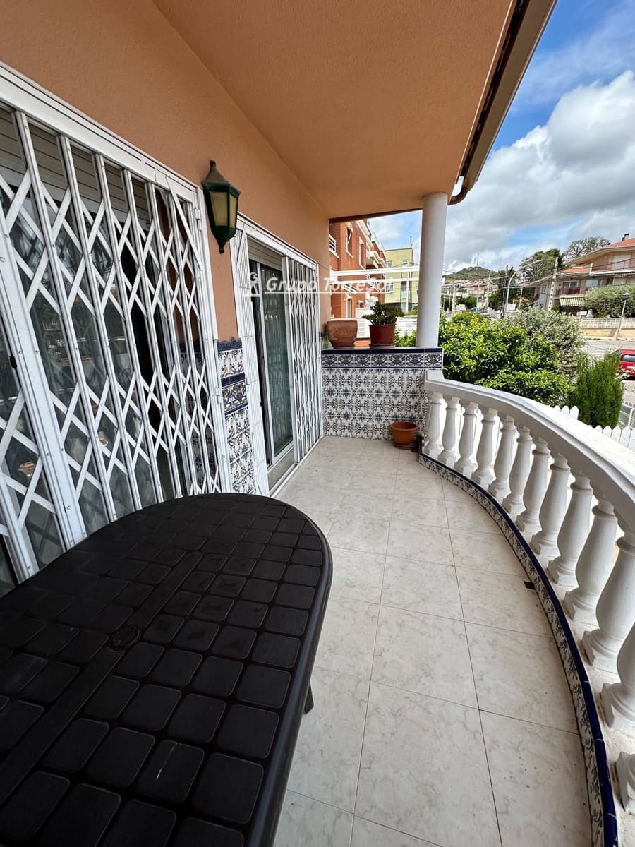 4 soveværelse Villa til salg i Segur de Calafell med garage - € 344.000 (Ref: 9829566)
