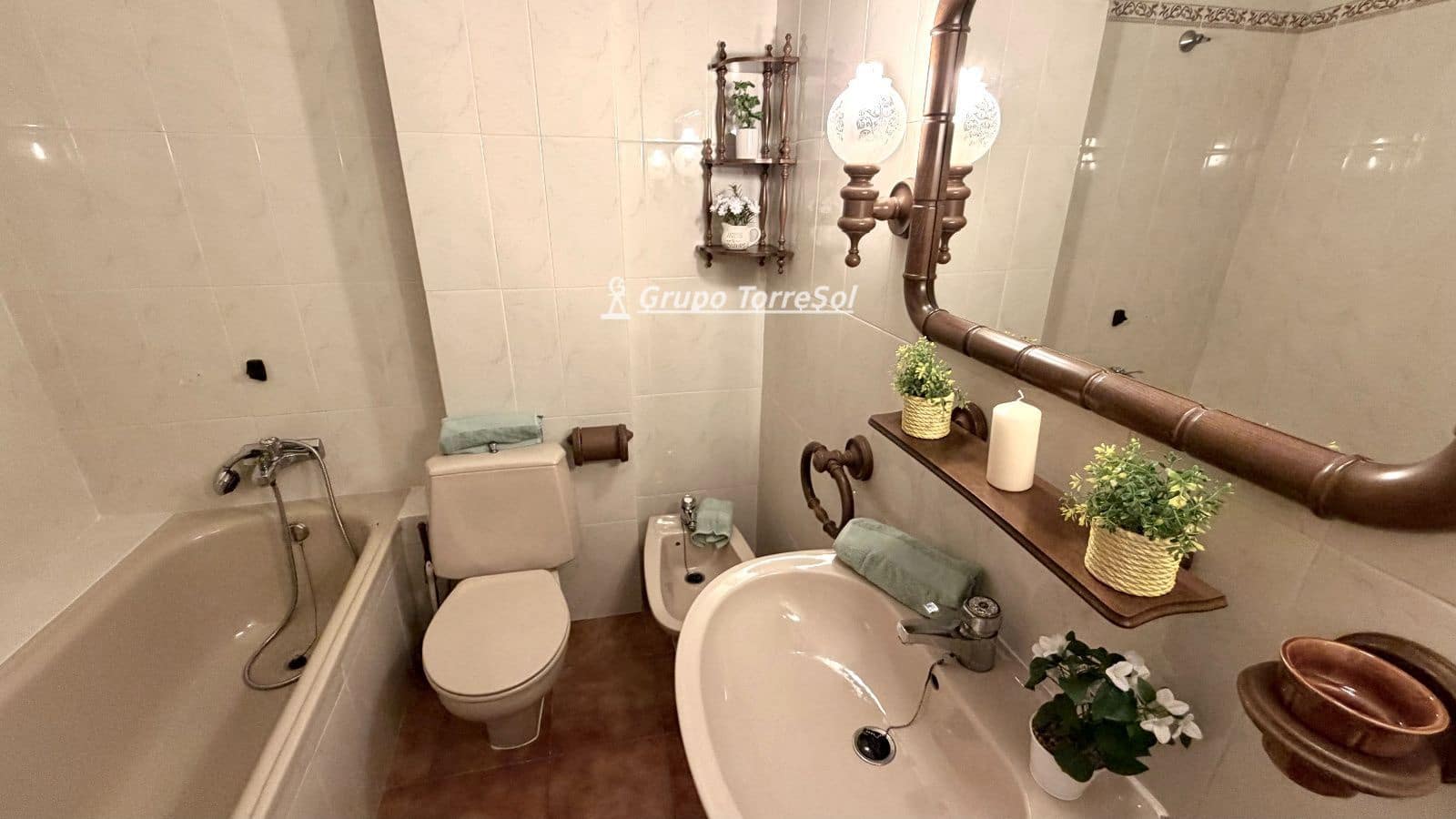 4 soveværelse Villa til salg i Cunit med garage - € 360.000 (Ref: 9829567)