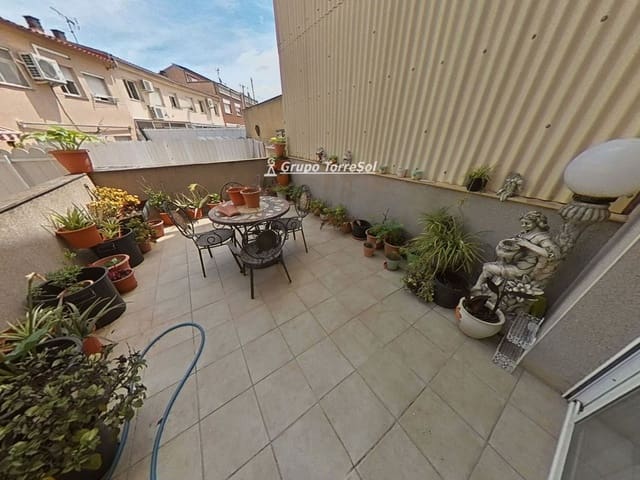 3 bedroom Townhouse for sale in L'Arboç with garage - € 300,000 (Ref: 9833148)