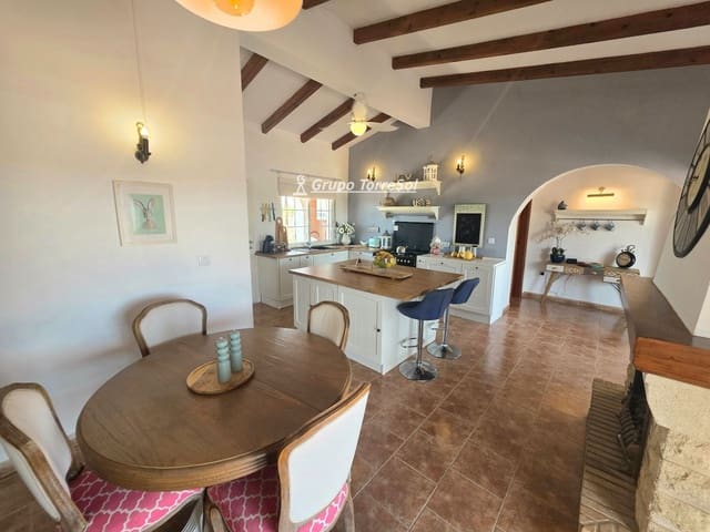 3 bedroom Villa for sale in Dolores with pool - € 445,000 (Ref: 9834654)