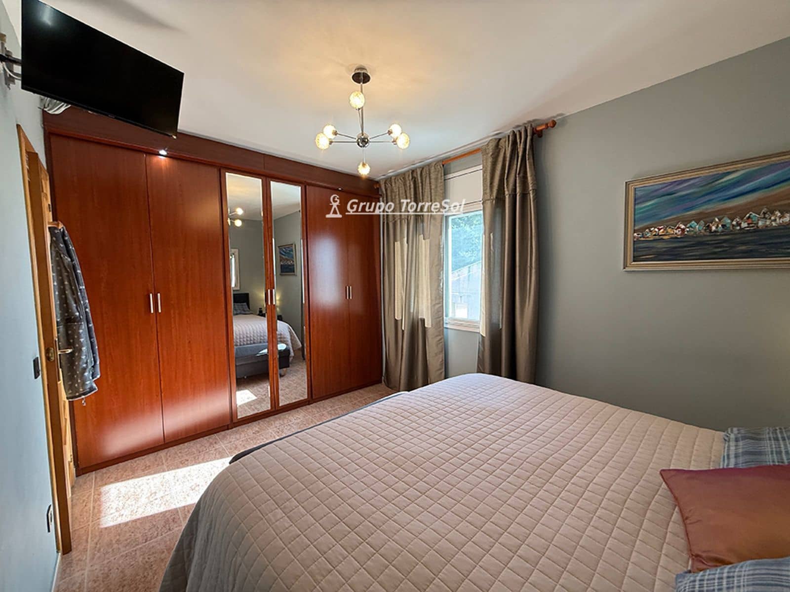 4 bedroom Villa for sale in Segur de Calafell with garage - € 439,000 (Ref: 9838385)