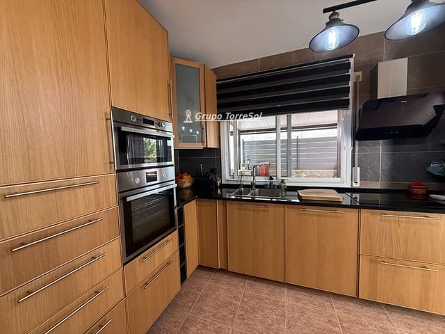 4 Zimmer Villa zu verkaufen in Segur de Calafell, Calafell mit Garage - 439.000 € (Ref: 9838385)