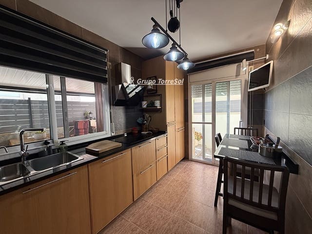 4 Zimmer Villa zu verkaufen in Segur de Calafell, Calafell mit Garage - 439.000 € (Ref: 9838385)
