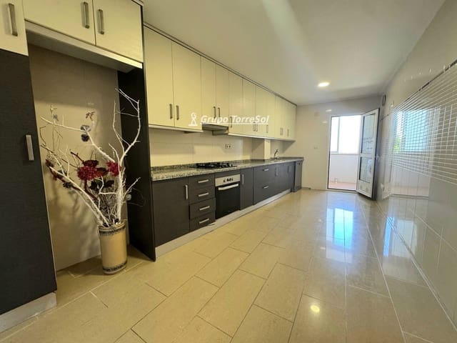 3 quarto Apartamento para venda em Elche / Elx - 220 000 € (Ref: 9838726)