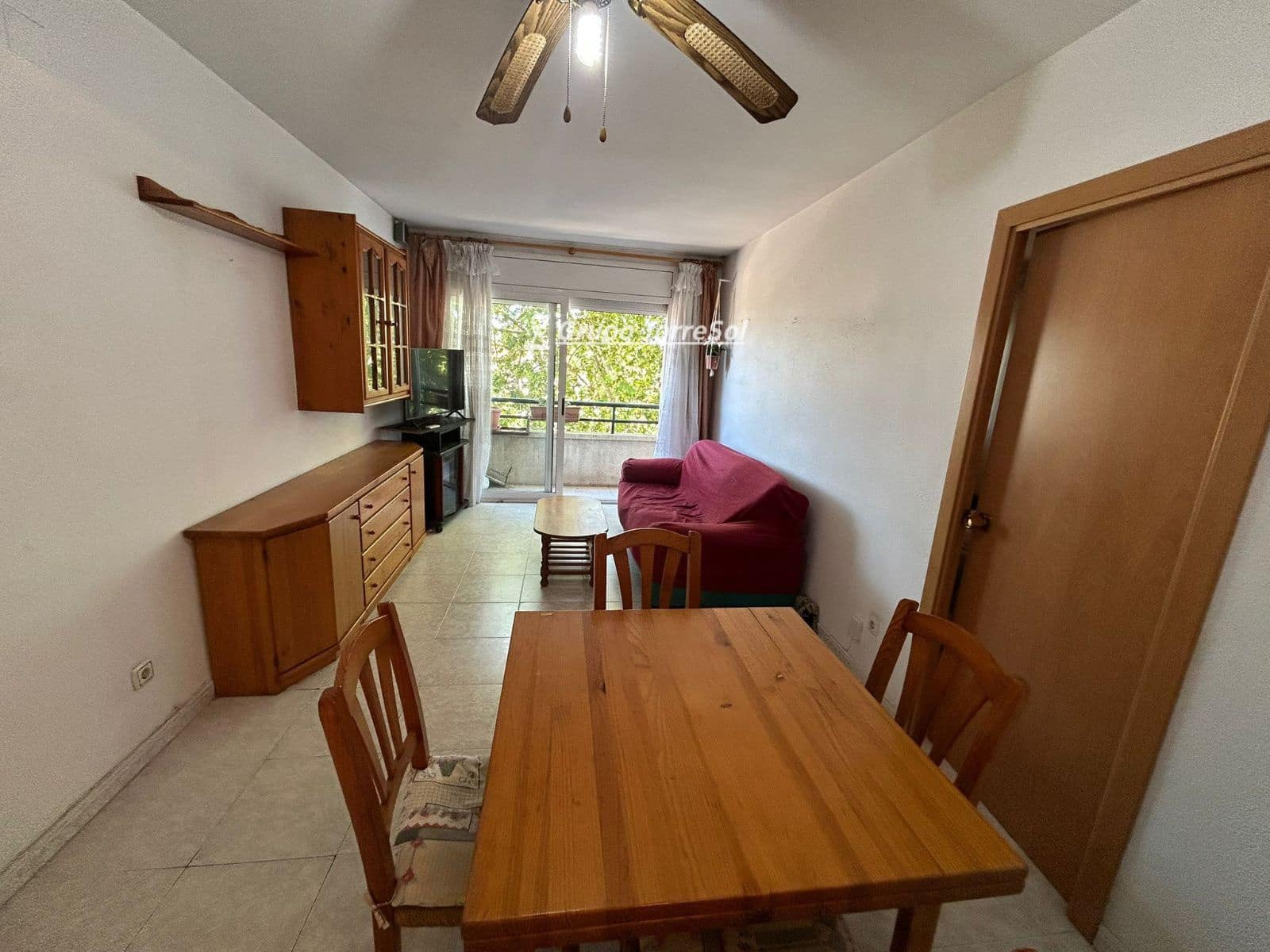 Piso de 3 habitaciones en Calafell en venta con piscina garaje - 239.000 € (Ref: 9839948)
