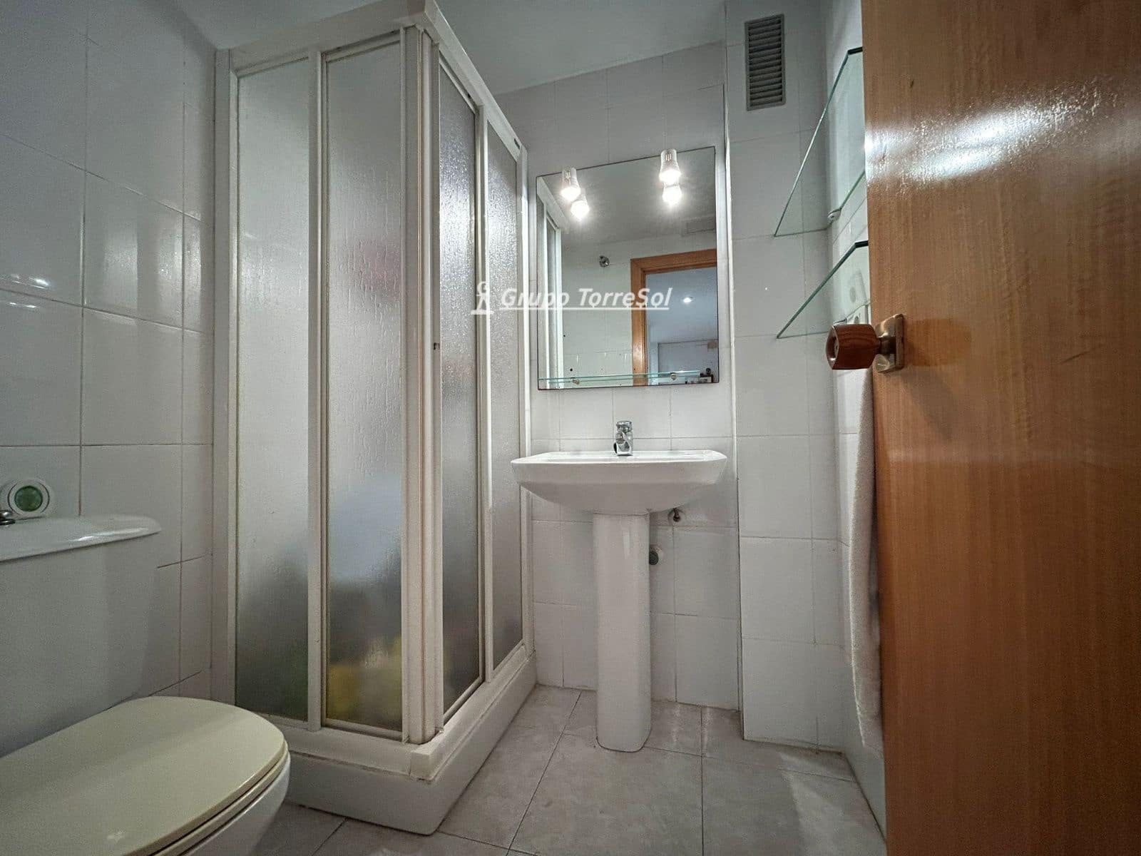 Piso de 3 habitaciones en Calafell en venta con piscina garaje - 239.000 € (Ref: 9839948)