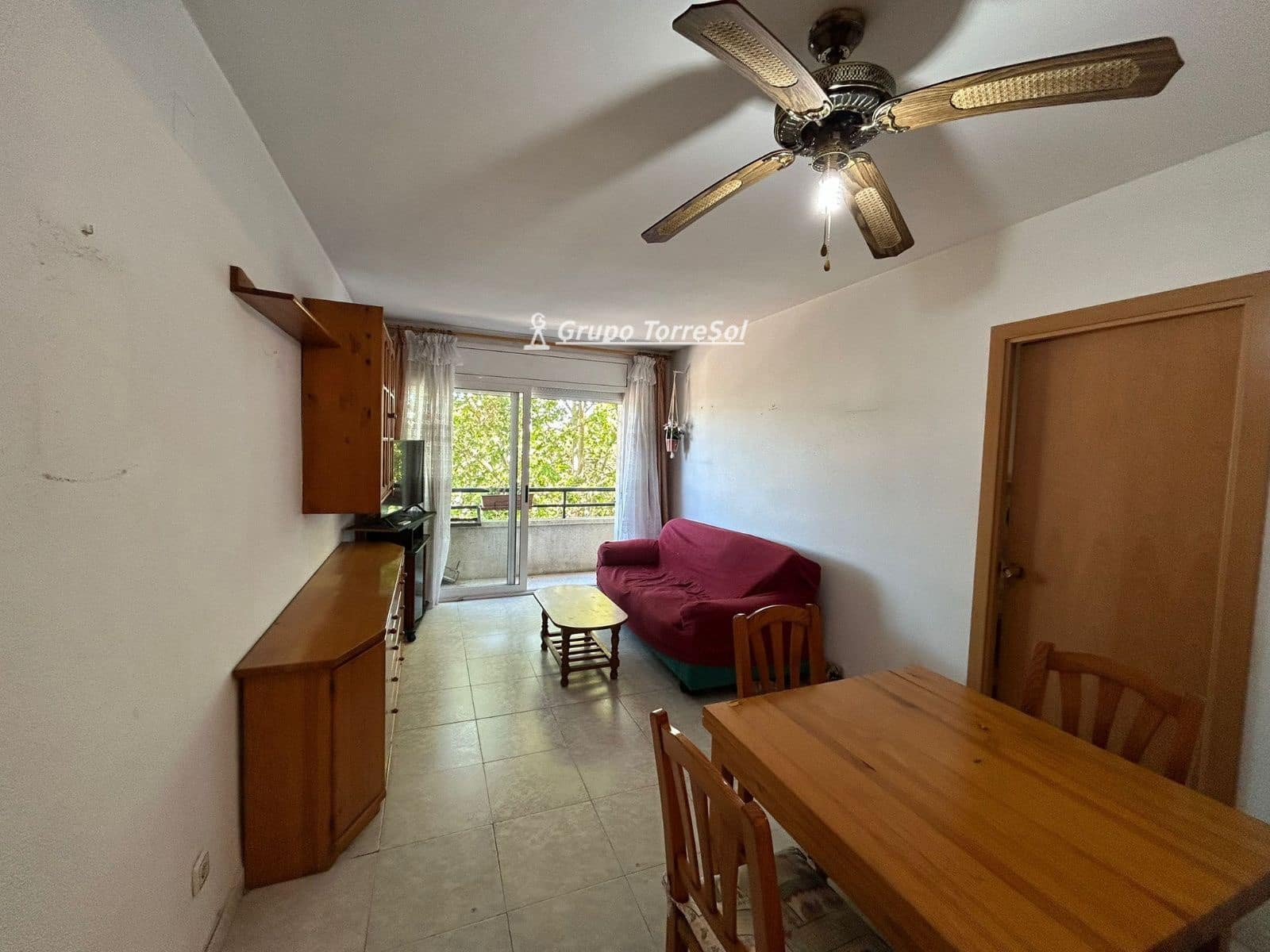 Piso de 3 habitaciones en Calafell en venta con piscina garaje - 239.000 € (Ref: 9839948)