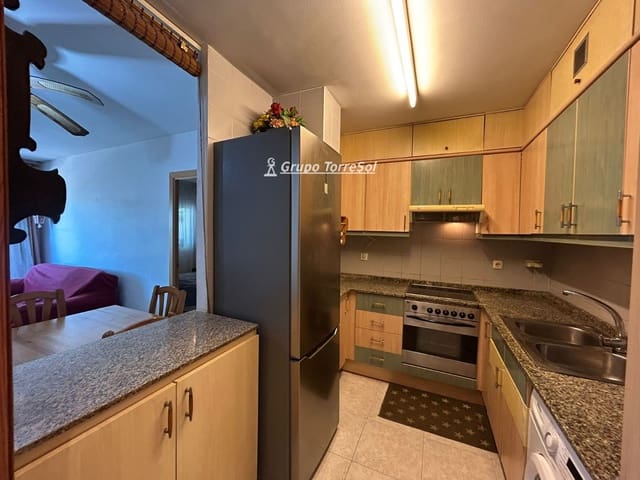 Piso de 3 habitaciones en Calafell en venta con piscina garaje - 239.000 € (Ref: 9839948)