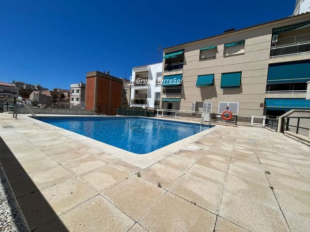 Piso de 3 habitaciones en Calafell en venta con piscina garaje - 239.000 € (Ref: 9839948)