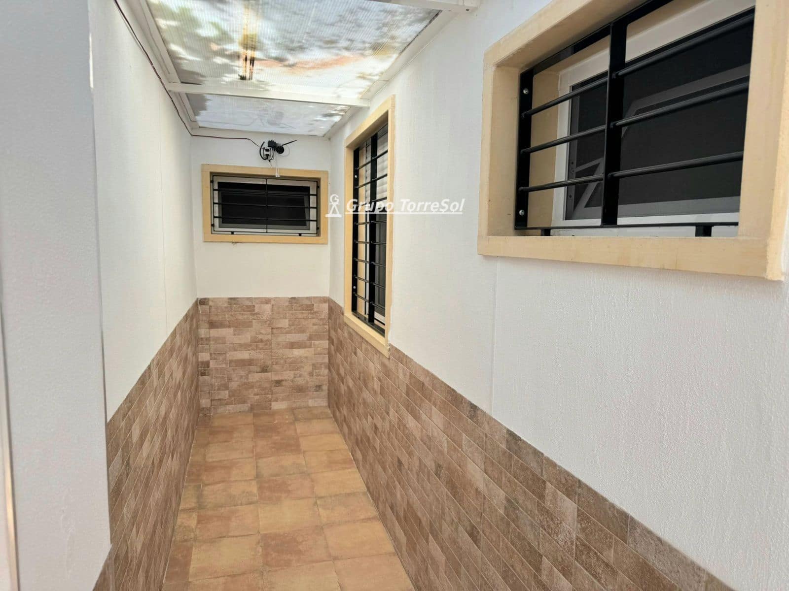 3 bedroom Townhouse for sale in Catral - € 187,900 (Ref: 9848420)