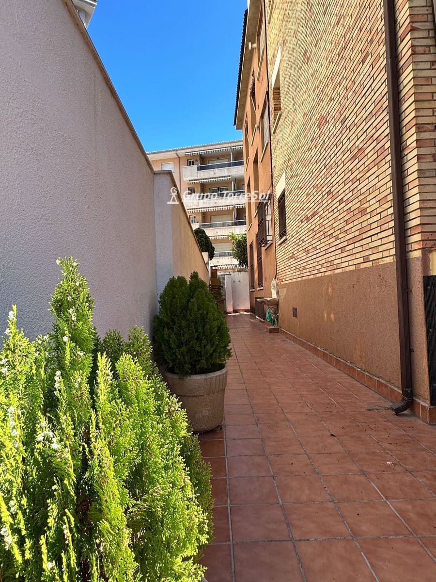 3 bedroom Flat for sale in Calafell - € 275,000 (Ref: 9853009)