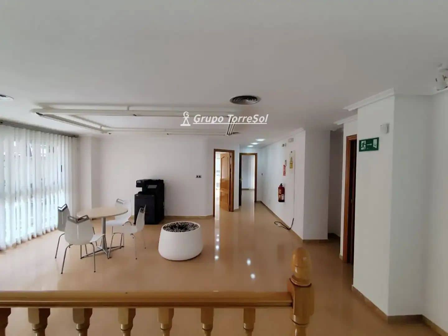 Commerciale in vendita in Elche / Elx - 136.000 € (Rif: 9856025)