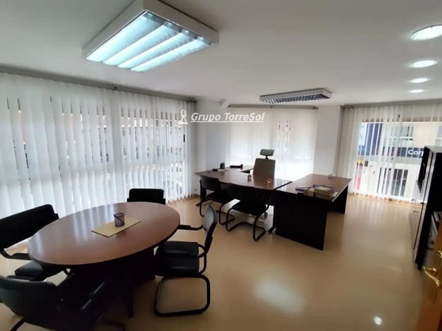 Commercial for sale in Elche / Elx - € 136,000 (Ref: 9856025)