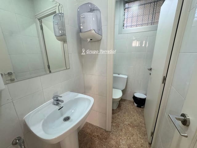 Commercial for sale in Elche / Elx - € 160,000 (Ref: 9857790)