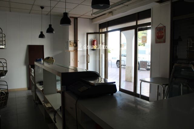 Commercieel te koop in El Vendrell - € 85.000 (Ref: 9858915)