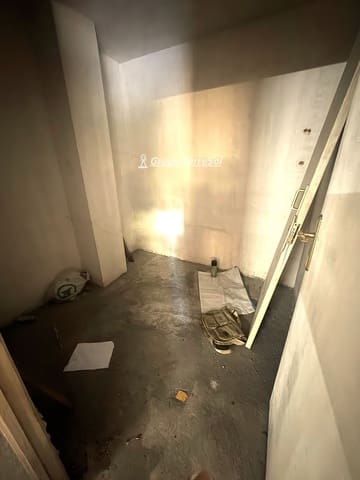 Garage til salg i Torredembarra - € 7.000 (Ref: 9860582)
