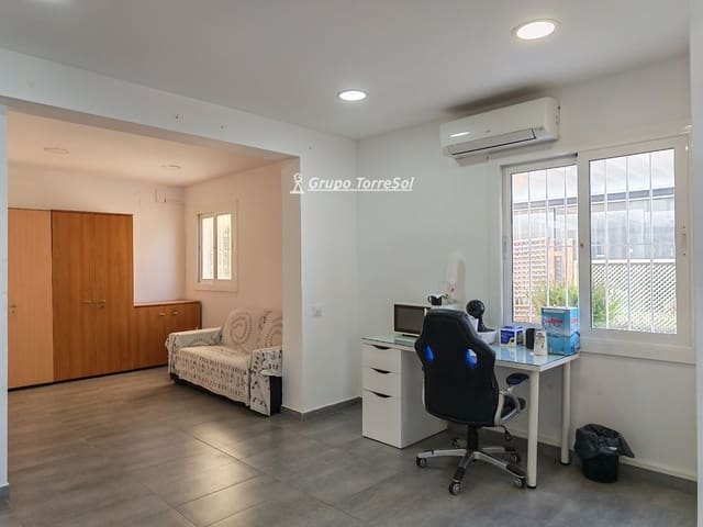 Kontor til leje i Cubelles med garage - € 795 (Ref: 9861068)