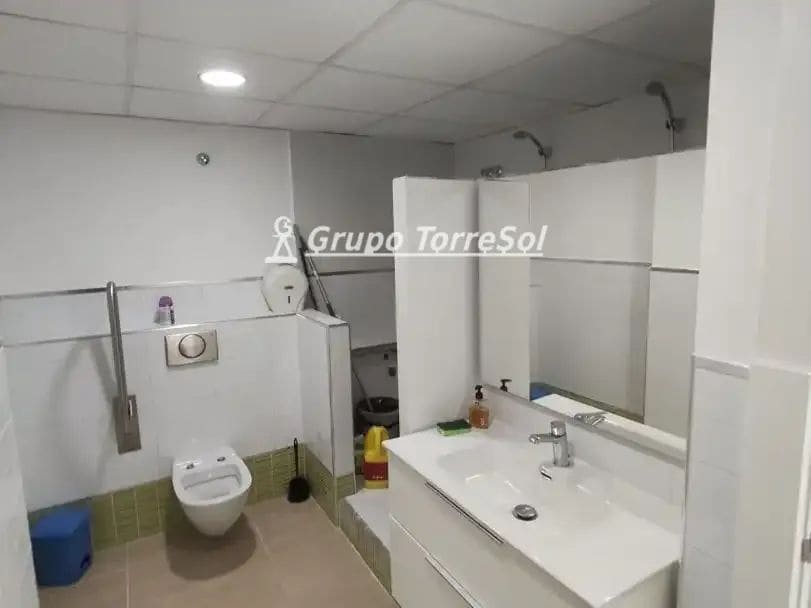 Commercieel te koop in Santa Pola met garage - € 183.000 (Ref: 9866243)