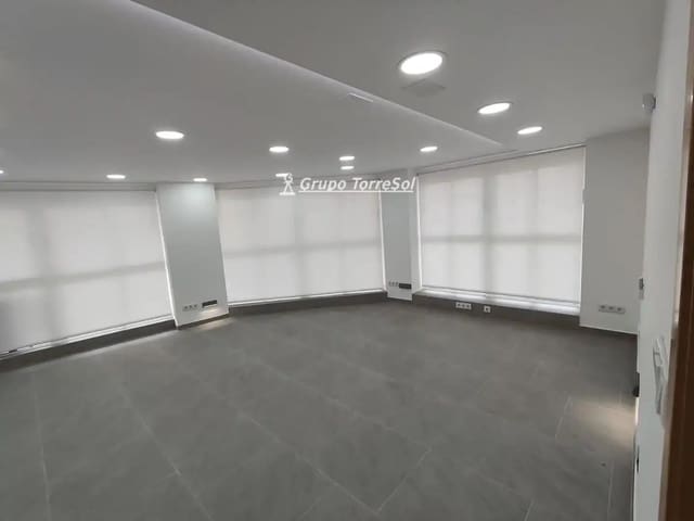 Commercieel te koop in Santa Pola met garage - € 183.000 (Ref: 9866243)
