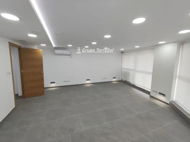 Commercieel te koop in Santa Pola met garage - € 183.000 (Ref: 9866243)