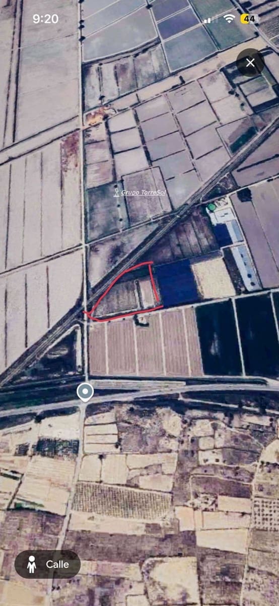Grunde uden byggetilladelser til salg i Elche / Elx - € 75.000 (Ref: 9867303)