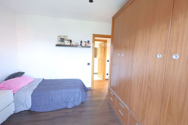 3 sypialnia Mieszkanie na sprzedaż w El Vendrell z garażem - 186 000 € (Ref: 9867437)