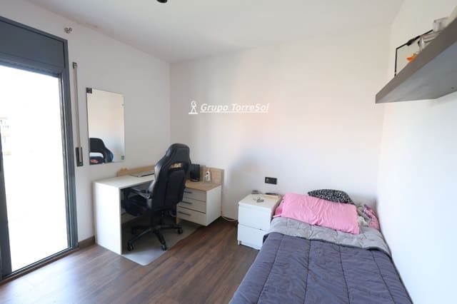 3 sypialnia Mieszkanie na sprzedaż w El Vendrell z garażem - 186 000 € (Ref: 9867437)