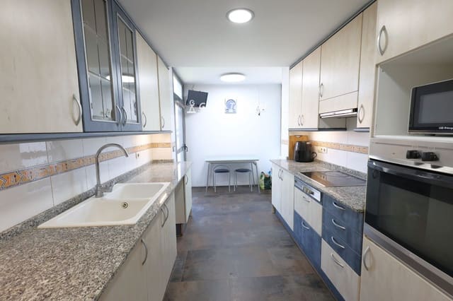 3 sypialnia Mieszkanie na sprzedaż w El Vendrell z garażem - 186 000 € (Ref: 9867437)