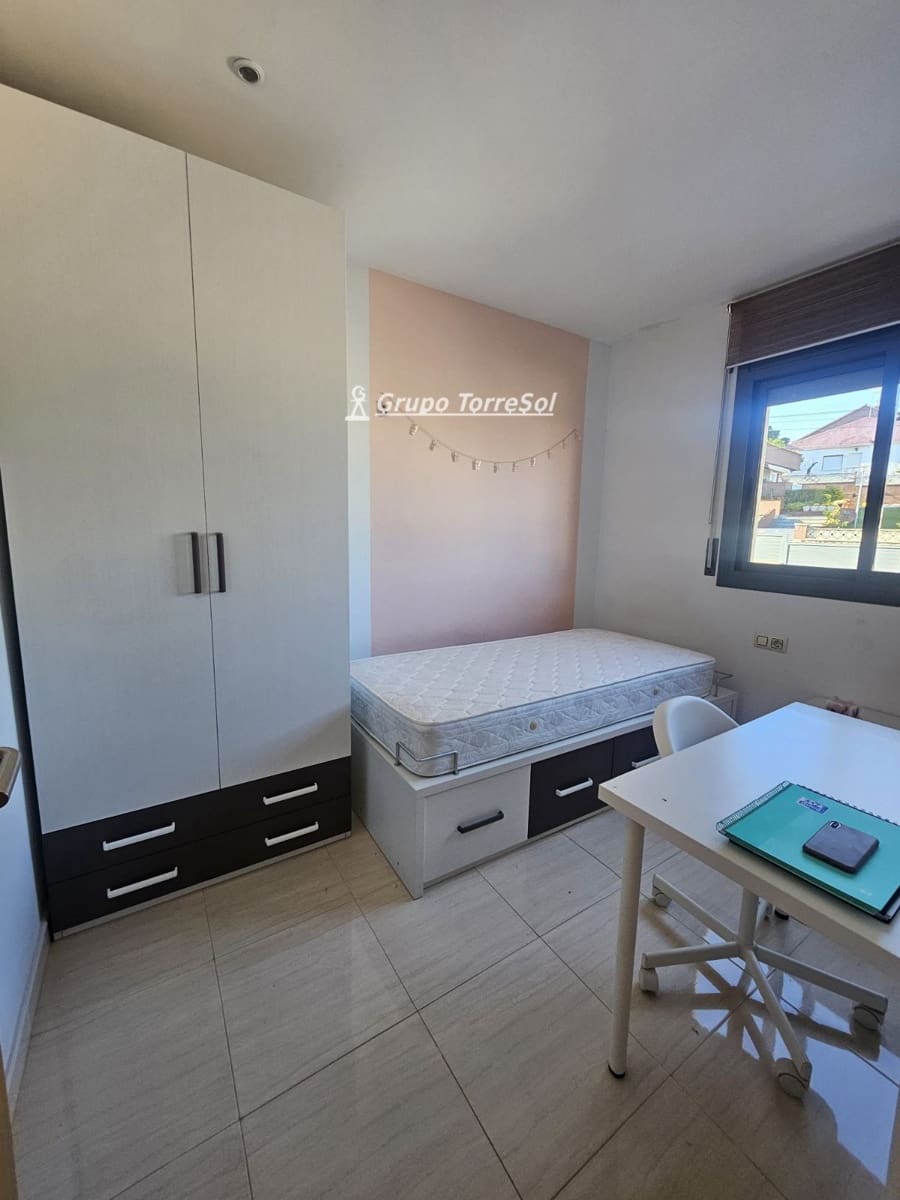 2 soveværelse Lejlighed til salg i Segur de Calafell med swimmingpool garage - € 215.000 (Ref: 9872792)