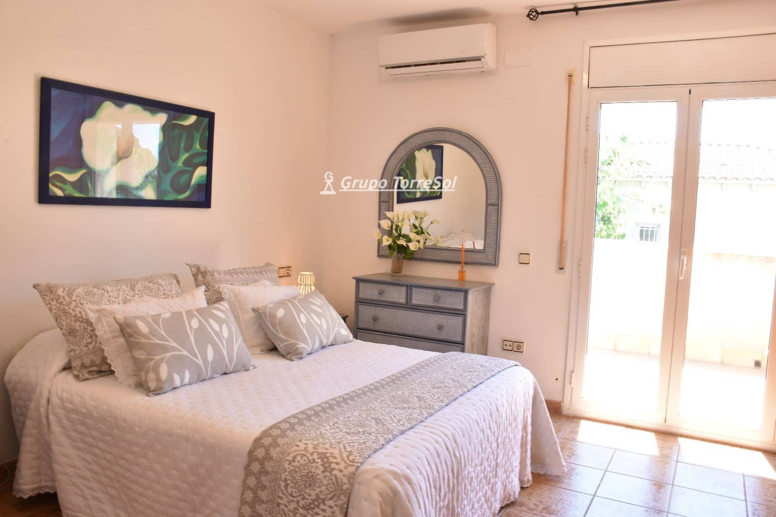4 soveværelse Villa til salg i El Vendrell med swimmingpool garage - € 499.000 (Ref: 9874378)