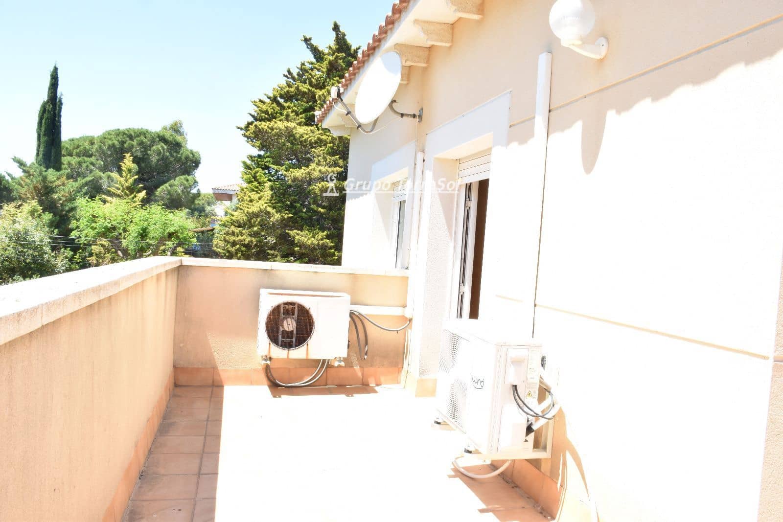 4 soveværelse Villa til salg i El Vendrell med swimmingpool garage - € 499.000 (Ref: 9874378)
