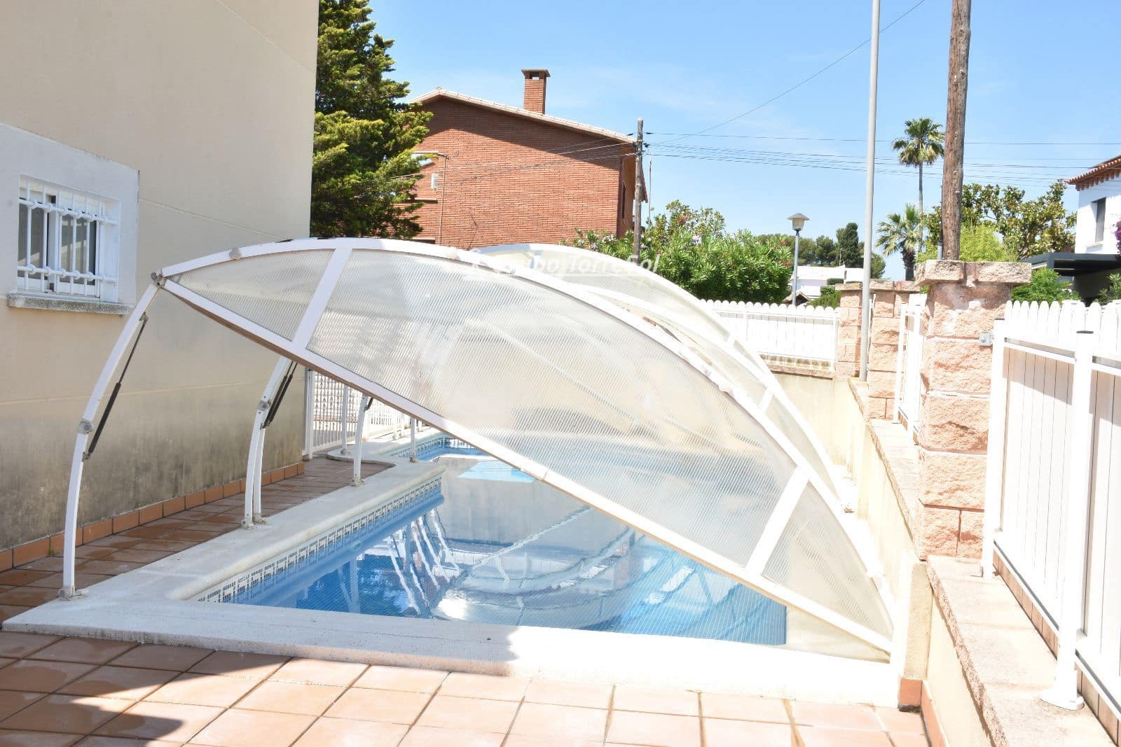 4 soveværelse Villa til salg i El Vendrell med swimmingpool garage - € 499.000 (Ref: 9874378)